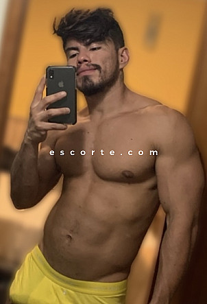 Rafael XXL - Males escort Paris