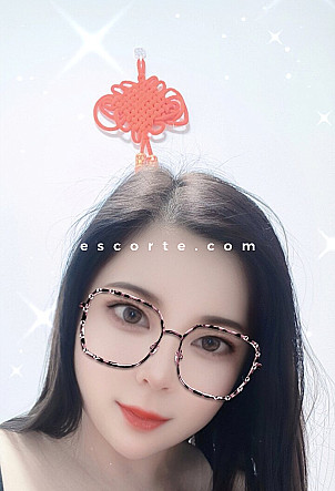 Nana-Paris - Girl escort Paris