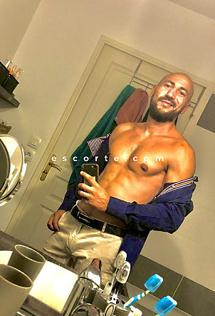 Emilio - Hommes escort Lyon