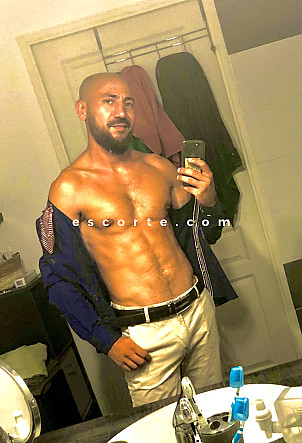 Emilio - Hommes escort Lyon