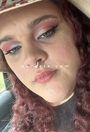 Yvannah - Girl escort Lyon