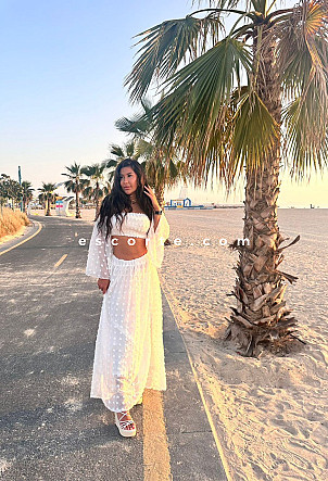 Linda - Girl escort Paris