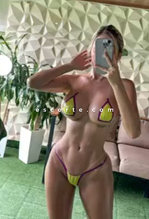 LUCIENNE - Girl escort Bergerac