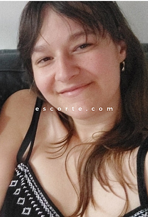 Emy - Girl escort Orléans