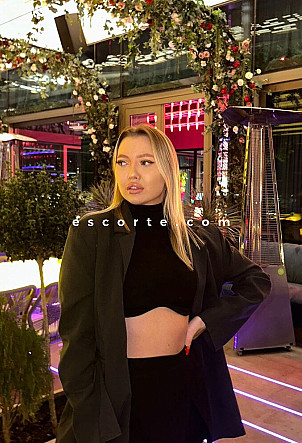 Alison - Girl escort Paris