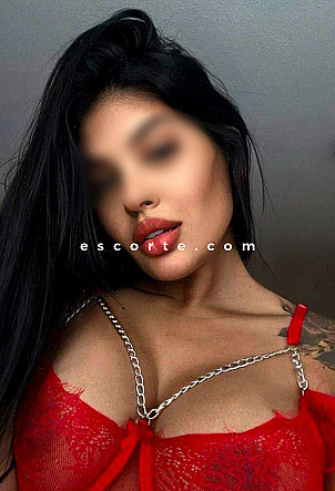 Ynay - Girl escort Paris