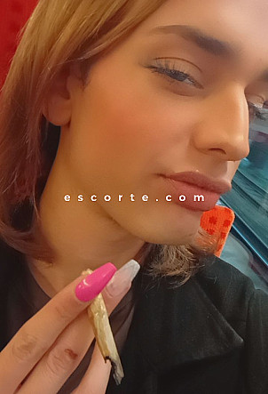 Manon - Transsexuels escort Lyon