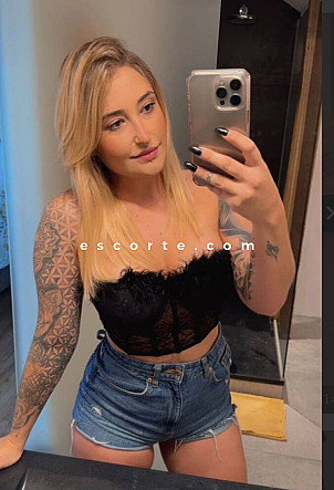 Fernandanavie - Girl escort Angers
