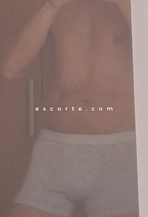 Leo - Hommes escort Lille