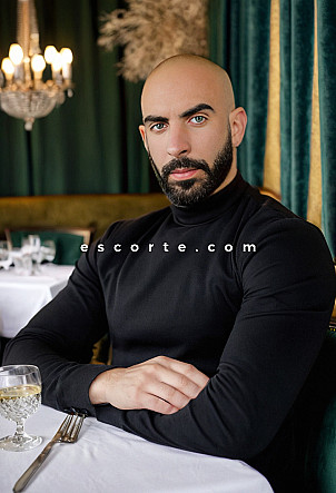 Adam - Hommes escort Marseille