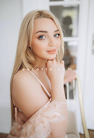 Grays - Girl escort Cannes