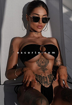 Melinda - Girl escort Lyon