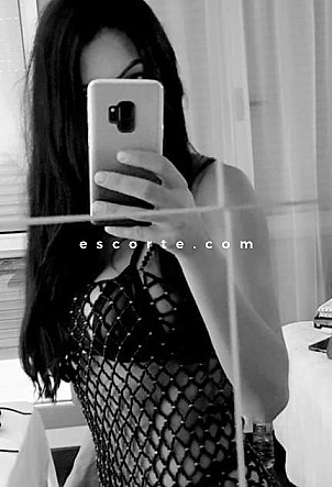 Lucia - Girl escort Rennes