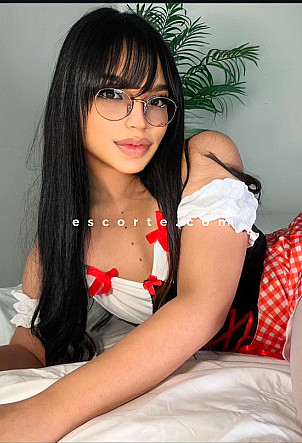 Lana - Transsexuels escort Paris