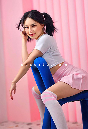Melissa - Girl escort Paris
