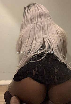 sonisoni - Girl escort Paris