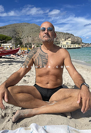 Yves - Hommes escort Rouen