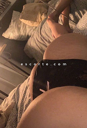 Aminanatur - Girl escort Montpellier