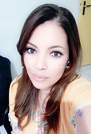 luna2025 - Girl escort Paris