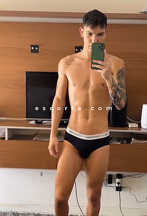 APOLO LARIN - Girl escort Paris