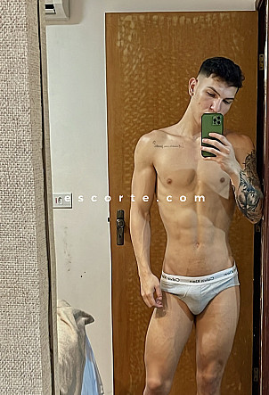 APOLO LARIN - Girl escort Paris