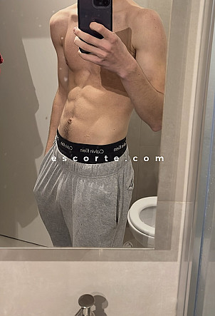 Elio - Hommes escort Paris