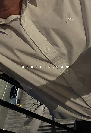 Adrieni - Hommes escort Nantes