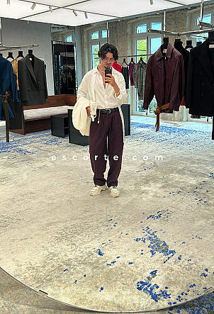 WaWa - Hommes escort Caen