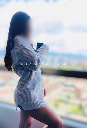 Vivi - Girl escort Argenteuil