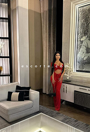 Angelina - Girl escort Paris