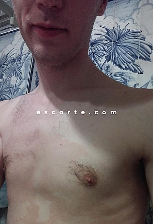 Romain - Hommes escort Paris