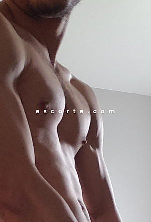 leo - Hommes escort Marseille