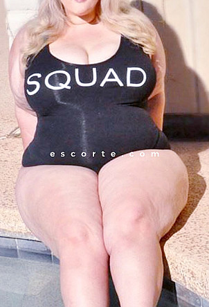 Hayfaladouce - Girl escort Paris