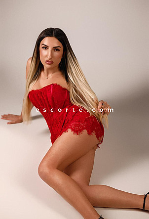 Anita - Girl escort Paris