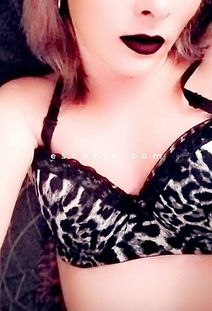 Misslouna11 - Girl escort Narbonne