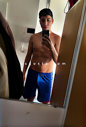 John - Hommes escort Perpignan
