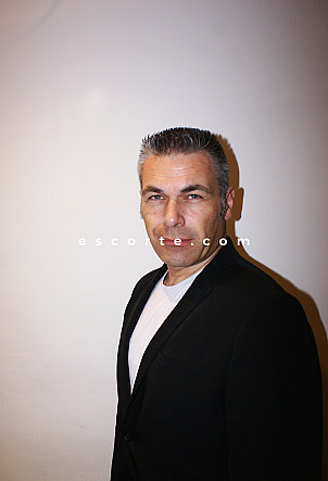 Azur06 - Hommes escort Cannes