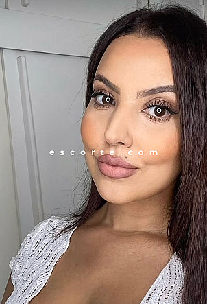 Petitecokine - Girl escort Paris