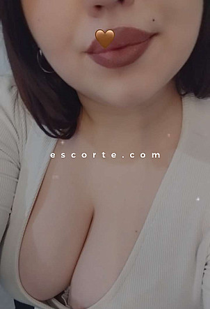 Mikuu - Girl escort Beauvais