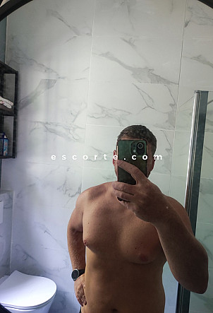 FAB33 - Hommes escort Libourne