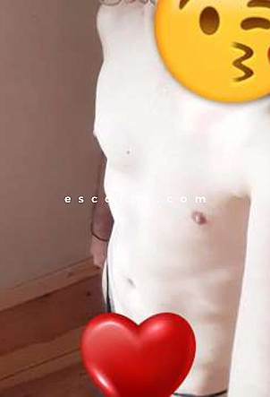 Johan - Males escort Palaiseau