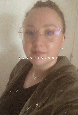 Faucret Laetitia - Girl escort Viry-Châtillon