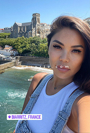Marisa - Girl escort Paris