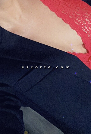 brunabella - Girl escort Toulon