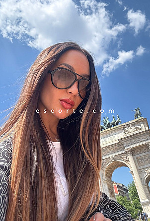 Mel SODOMIE - Girl escort Paris