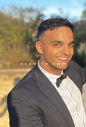 Basile - Males escort Toulouse
