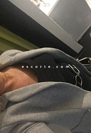 Berenice - Girl escort Lille