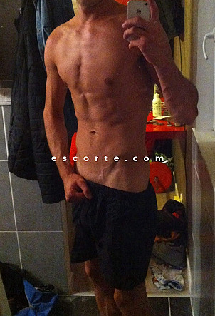 Yoann - Males escort Salon-de-Provence