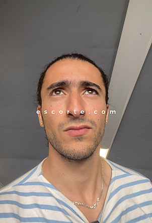 Isaac - Hommes escort Lille