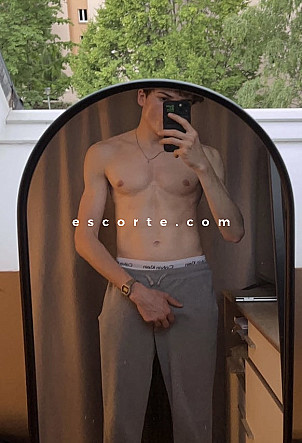 Mathis - Hommes escort Paris